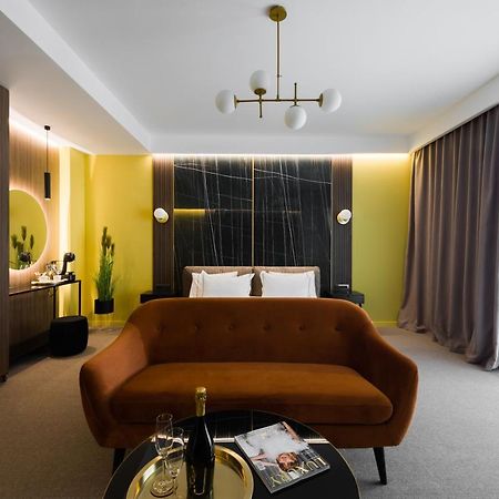 Luxury Sahara Noir Mamaia Nord Apartment Exterior photo