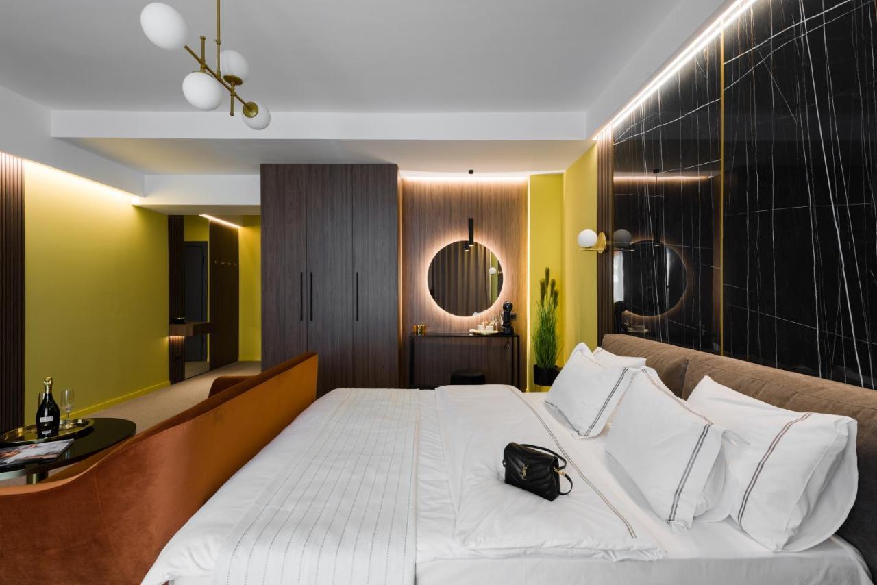 Luxury Sahara Noir Mamaia Nord Apartment Exterior photo