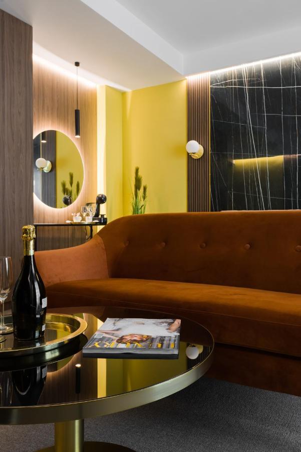 Luxury Sahara Noir Mamaia Nord Apartment Exterior photo