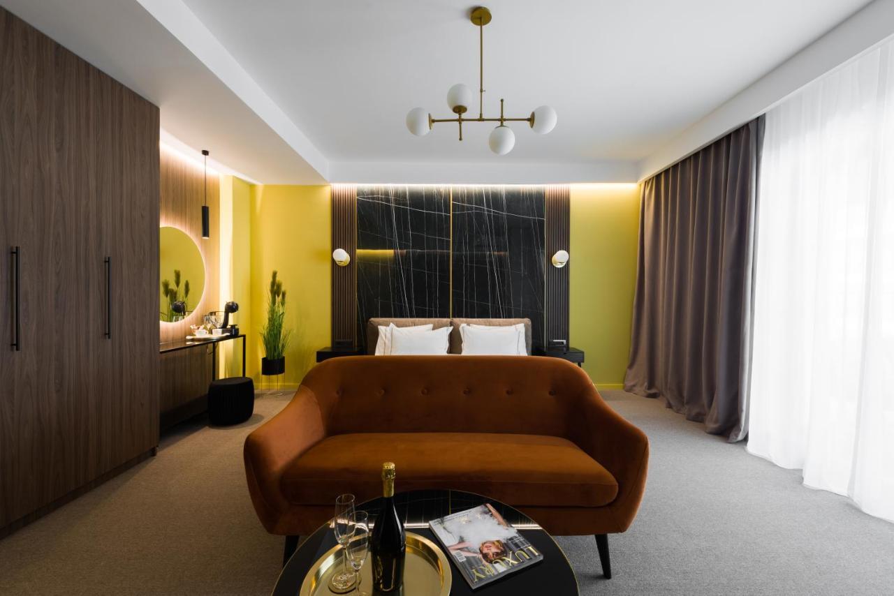 Luxury Sahara Noir Mamaia Nord Apartment Exterior photo